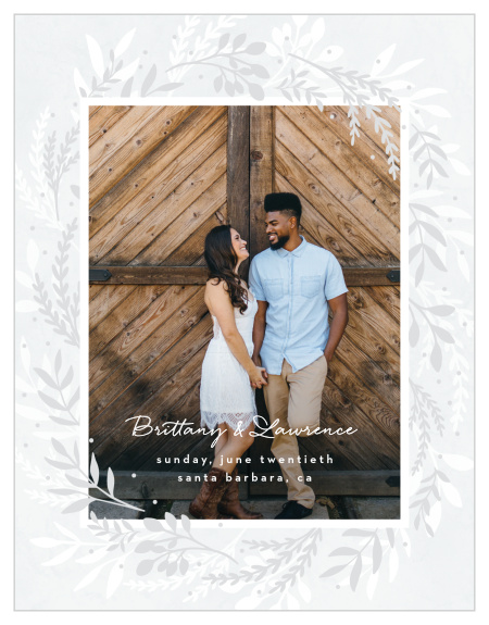 Our Icy Wreath Save the Date Cards are sure to have family and friends marking their calendars for your wedding.